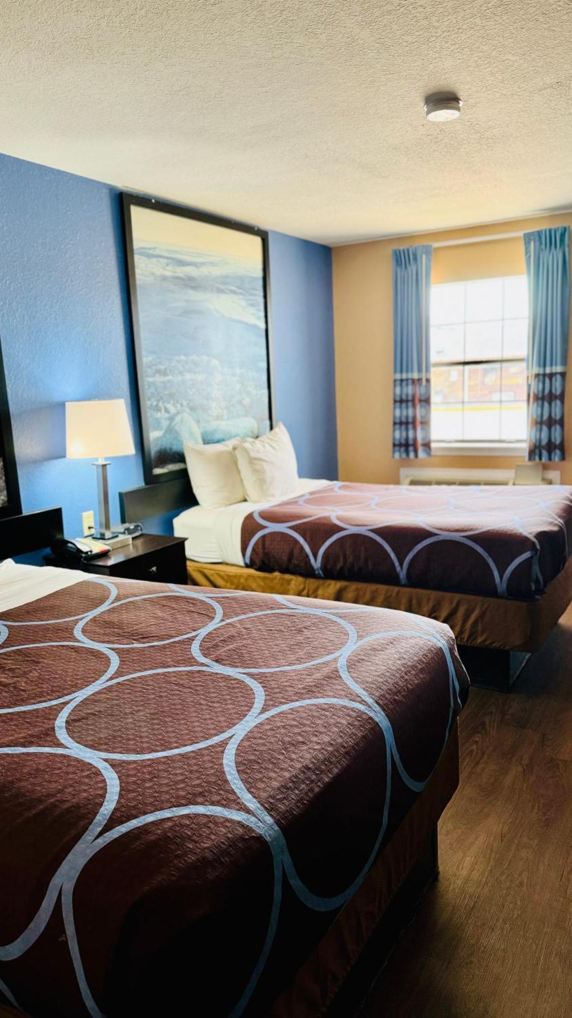 Super 8 By Wyndham Henryetta Motel Luaran gambar